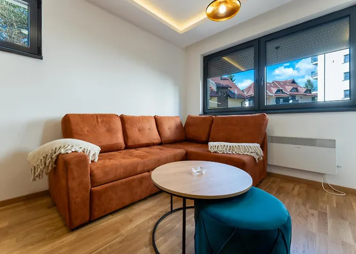 Orange Sense Apartment