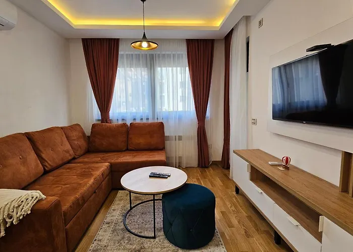 Orange Sense Apartment *